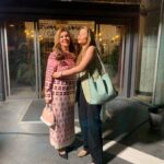 Salma Almasri 2 Instagram – #salma#salmaalmasri#salm_almasri#damascus#syria#syrianactress#actress#tv#series#fan#fans#dubai#dxb#mydubai#abudhabi#uae#love#سلمى#سلمى_المصري#دمشق#سوريا#ياسمينة_الشام #ممثلة
من كواليس مسلسل عالحلوة والمرة بعد المذهد كل الحب