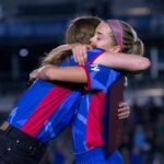 Sam Mewis Instagram - The Tower of Power got her flowers 💐 #ForTheLove