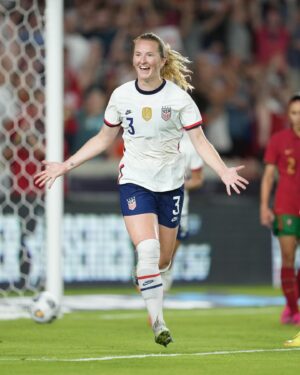 Sam Mewis Instagram - Tower of Power forever 💙