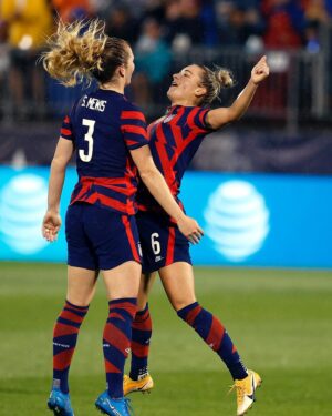 Sam Mewis Instagram - Tower of Power forever 💙