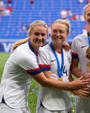 Sam Mewis Instagram - Tower of Power forever 💙