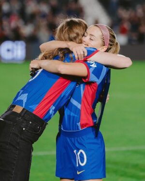 Sam Mewis Instagram - Thank you from the bottom of my heart @thenccourage. This weekend meant the world to me and my family… I’m forever grateful for this moment 💙