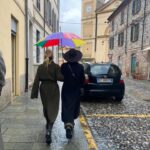 Sam Taylor-Johnson Instagram - My sister Ashley and I walking in the Italian rain. ♥️ This picture makes me happy.