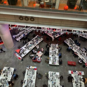 Samantha Power Instagram - Starting the morning in London at the BBC for @bbcwomanshour and @bbcworldservice