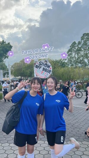 Samantha Tan Instagram - rate our #erastouroutfits 🫶🏻