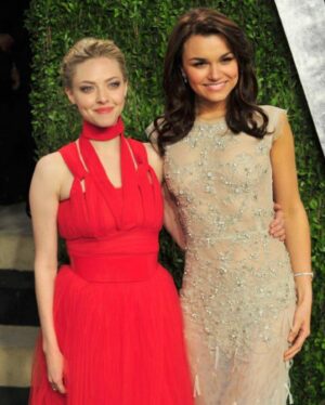Samantha Barks Instagram - Can’t believe it’s been 10 years since we performed at the #oscars !!! 🤯