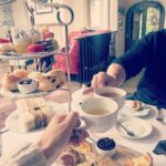 Samantha Barks Instagram - Babymooning @ellenboroughpk ❤️ I have wanted to come and stay here for a long time as I had heard how dog friendly they were and they certainly did not disappoint!! @missivybarks had the best few days of her life and was spoiled rotten by them🥰 We had such a lovely relaxing time and didn’t want to leave!! I highly recommend (especially for all the dog parents out there!!) • • • • • #gifted #babymoon #9months #pregnant #dogfriendly