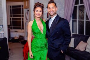 Samantha Barks Instagram - ACT 2 💚

I was so honoured to be joined by such incredible talent up on that stage!! The one and only @orfeh that was the BEST reunion and to have her up on the drury lane was truly an honour❤️ @bradleyjaden we have wanted to sing together for such a long time and finally we made it happen, and it was soooo worth the wait, you are a STAR ⭐️ @the_overtones I have been such a fan for ‘the longest time’ and it was a real pinch me moment to sing with you guys, thank you so much!! A massive thank you to @brauhala for letting me sing your ‘into the unknown/show yourself’ mash up, it was a real highlight for me 🙏🎶 Thank you to @michaelbradleymusic for your genius, I could not have done it with you you! @thanks to @westway.music for making it all happen!! ❤️

📸 @danny_with_a_camera 
Gown @celiakritharioti
Styling @karl_willett
Assistant @adelepentland
Alterations @carolinajobb
Make up @alexreadermakeup 
Hair @iamjamesjohnson