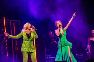 Samantha Barks Instagram - ACT 2 💚

I was so honoured to be joined by such incredible talent up on that stage!! The one and only @orfeh that was the BEST reunion and to have her up on the drury lane was truly an honour❤️ @bradleyjaden we have wanted to sing together for such a long time and finally we made it happen, and it was soooo worth the wait, you are a STAR ⭐️ @the_overtones I have been such a fan for ‘the longest time’ and it was a real pinch me moment to sing with you guys, thank you so much!! A massive thank you to @brauhala for letting me sing your ‘into the unknown/show yourself’ mash up, it was a real highlight for me 🙏🎶 Thank you to @michaelbradleymusic for your genius, I could not have done it with you you! @thanks to @westway.music for making it all happen!! ❤️

📸 @danny_with_a_camera 
Gown @celiakritharioti
Styling @karl_willett
Assistant @adelepentland
Alterations @carolinajobb
Make up @alexreadermakeup 
Hair @iamjamesjohnson