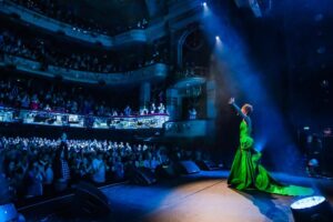 Samantha Barks Instagram - ACT 2 💚

I was so honoured to be joined by such incredible talent up on that stage!! The one and only @orfeh that was the BEST reunion and to have her up on the drury lane was truly an honour❤️ @bradleyjaden we have wanted to sing together for such a long time and finally we made it happen, and it was soooo worth the wait, you are a STAR ⭐️ @the_overtones I have been such a fan for ‘the longest time’ and it was a real pinch me moment to sing with you guys, thank you so much!! A massive thank you to @brauhala for letting me sing your ‘into the unknown/show yourself’ mash up, it was a real highlight for me 🙏🎶 Thank you to @michaelbradleymusic for your genius, I could not have done it with you you! @thanks to @westway.music for making it all happen!! ❤️

📸 @danny_with_a_camera 
Gown @celiakritharioti
Styling @karl_willett
Assistant @adelepentland
Alterations @carolinajobb
Make up @alexreadermakeup 
Hair @iamjamesjohnson
