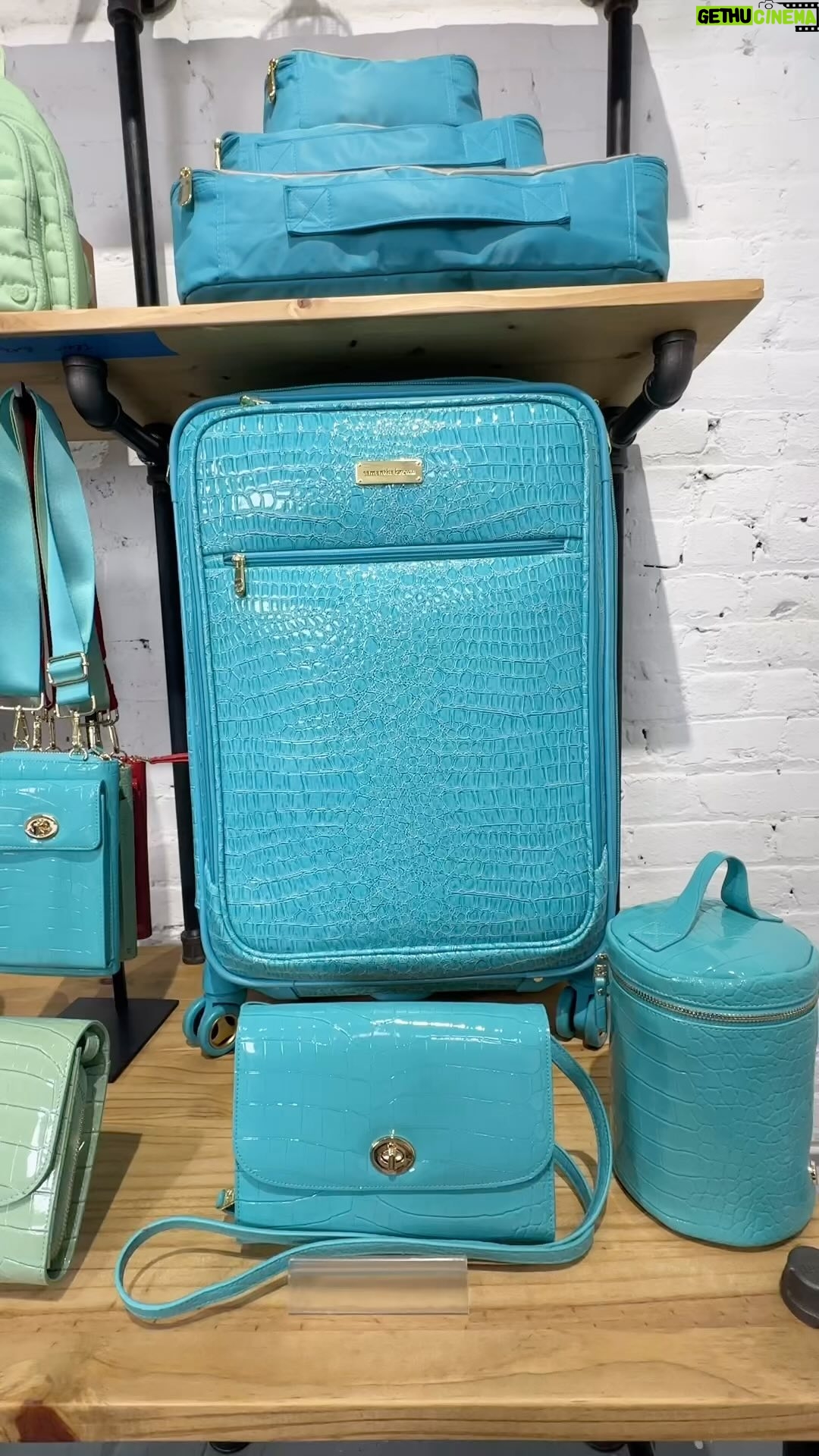 Samantha Brown Instagram - SNEAK PEAK Croco luggage is back and it brought friends! My Todays Special STARTS May 25th at 12am. It’s a 22” Carry-on 26” set. Today Special price 189.99 Free Shipping! I have a bevy of travel accessories to get you sorted for summer Colors Turquoise, Watermelon, Sage green, Vanilla, Burgundy and Black See you soon! Only @hsn