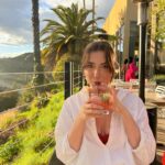 Samantha Fekete Instagram - the sun is back and so I am bb 🌱