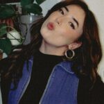 Samantha Fekete Instagram - “I know you’re talking about your trauma but your hair looks great” - @sloaneaveryx