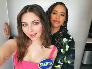 Samantha Hanratty Instagram - Let’s goooo team 90s lolll who do you think is going to win?? Watch @familyfeudabc tonight ♥️ #yellowjackets #familyfued #celebrityfamilyfeud