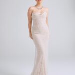 Samantha Hanratty Instagram - An absolute dream working with @theknot and being their cover girl! Under 3 weeks from the wedding and getting to do this shoot made me sooo ready and excited!!! Photography by Lauren Dukoff – @laurendukoff Styling by Rebecca Dennett – @rebeccadennett Hair by Andre Gunn – @888dre Makeup by Adam Breuchaud – @adambreuchaud Tailoring by Susie Kourinian – @hasmik_scdinc Set Design by Gabriela Cobar – @gabriela_cobar Creative Direction by Nathalie Kirsheh – @nathaliekirsheh Produced by Lauren Kill – @laurenkill Cover Story by Esther Lee – @theestherlee
