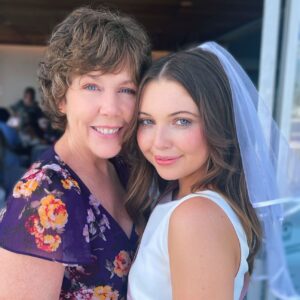 Samantha Hanratty Instagram - Bride to be!! Had the best time with my loved ones celebrating my bridal shower!! I’m a very lucky girl♥️👰🏼‍♀️

#bridetobe #bridalshower