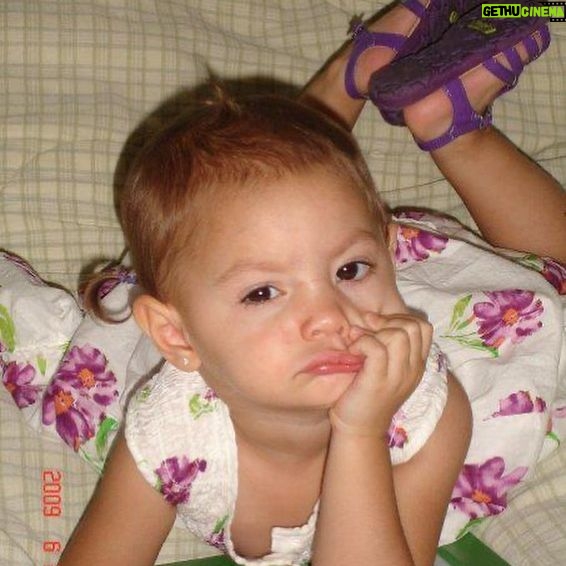 Samantha Lorraine - 15.2K Likes - Waiting for Fridays be like:
#august25