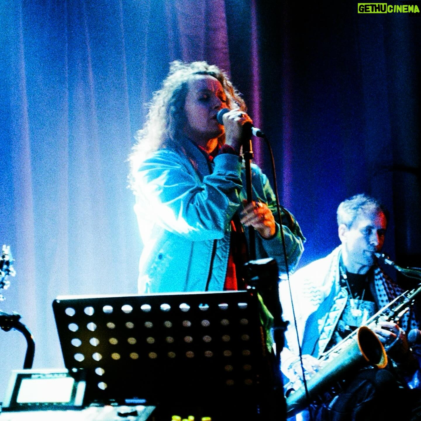 Samantha Morton Instagram - Had the most amazing time performing @below.stonenest last month. Can’t wait to do it again on June 20th @icalondon. Check link in my bio for tickets. 🦋 @xlrecordings 📸 @aliyahotchere