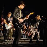 Samantha Smith Instagram - #tbt That time I dressed up & played rockstar #SLITHER feat. @Billy.Moran, @robenedict & @mborja04’s feet (not pictured: @innocuous_flop) #BucketList #Terrifying #VelvetRevolver #IWasNotImpressingThoseTwoFans