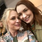 Samantha Smith Instagram - We’re baaaack! 🤘🏼#SPNBurbank