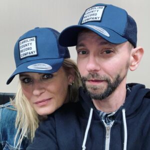 Samantha Smith Instagram - Had a great time in Denver & we love our team hats 
(Thx @creationent for another great weekend & @jasonmannsmusic for the lids) #spnden 💙