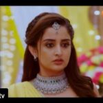 Sambhabana Mohanty Instagram - Posted @withrepost • @zeetv Gungun ke liye, kya Mohan thaam lega Radha ka haath, ya apni mohabbat ko paane ke liye, Damini degi kisi nayi saazish ko anjaam? Dekhiye #PyarKaPehlaNaamRadhaMohan, Mon-Sat, raat 8 baje, sirf #ZeeTV par aur kahin bhi, kabhi bhi #ZEE5 App par #RadhaMohan #GungunKiNadaani #DaminiKaPaintra #Promo @theneeharikaroyofficial @shabirahluwalia @sambhabana_mohanty @reeza_choudhary67_actor