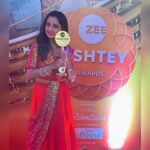 Sambhabana Mohanty Instagram - My first & the one that will always be very special to my core! ❤️ I extend my heartfelt gratitude for considering me to be capable enough for this award and for all the encouragement. Thank you @zeetv @aparnabhosle Yuboraj Sir @itsprateeksharma @paasha91 @vaidrekha @ameeta8384 for this opportunity. Everything that Damini is and would be is because of you @prateekshah1. Thank you for your constant guidance, love and patience. This wouldn't have been possible without the amazing co-actors who have been a massive support all throughout @shabirahluwalia @theneeharikaroyofficial @keerti.nagpure.71 @swaragshah @manishaapurohit @reeza_choudhary67_actor @sumitaroraaofficial @poojakavaaa @ranveer_singh_malik @lodhiaraju @manishdverma @sunnysachdevaa @khushigupta1761 My crew my lovelies, I owe this to all of you @deveshacharya25 @akhilesh.mishra.184 @thenameisdeepak1907 @sukanya_kashyap_ @___shraddhasingh___ @anil_kunwarr @siddheshpawarphotogrphy @abu_bakar_1810 @thesudhen @iabhinavkaushik And the ones I couldn't tag, know that I'll always be grateful and in awe for creating such a lovely work environment for us all @studiolsd_ ❤️🙏🧿 And thank you @snigdha_bose_mohanty All I am, I am for you ❤️