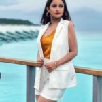 Sambhabana Mohanty Instagram - iPhone waale photos be like : 👁️👄👁️ P.S. I don't have an iPhone 🙂 #sambhabanamohanty #Damini #Maldives #SunSiyam #SiyamWorld