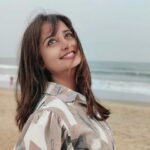 Sambhabana Mohanty Instagram - What a mess !!! PC : @snigdha_bose_mohanty #sambhabanamohanty #bikhrebaal #unkempt #beachesofindia #puribeach #odisha