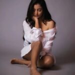 Sambhabana Mohanty Instagram - Yes, I was infatuated with you: I am still. No one has ever heightened such a keen capacity of physical sensation in me. I cut you out because I couldn't stand being a passing fancy. Before I give my body, I must give my thoughts, my mind, my dreams. And you weren't having any of those. - Sylvia Plath PC - @smikash.photography @redandyellowproductions MUA & Hair - @andy___makeup_artist #sambhabanamohanty #sylviaplath #thoughts #wordsandwisdom