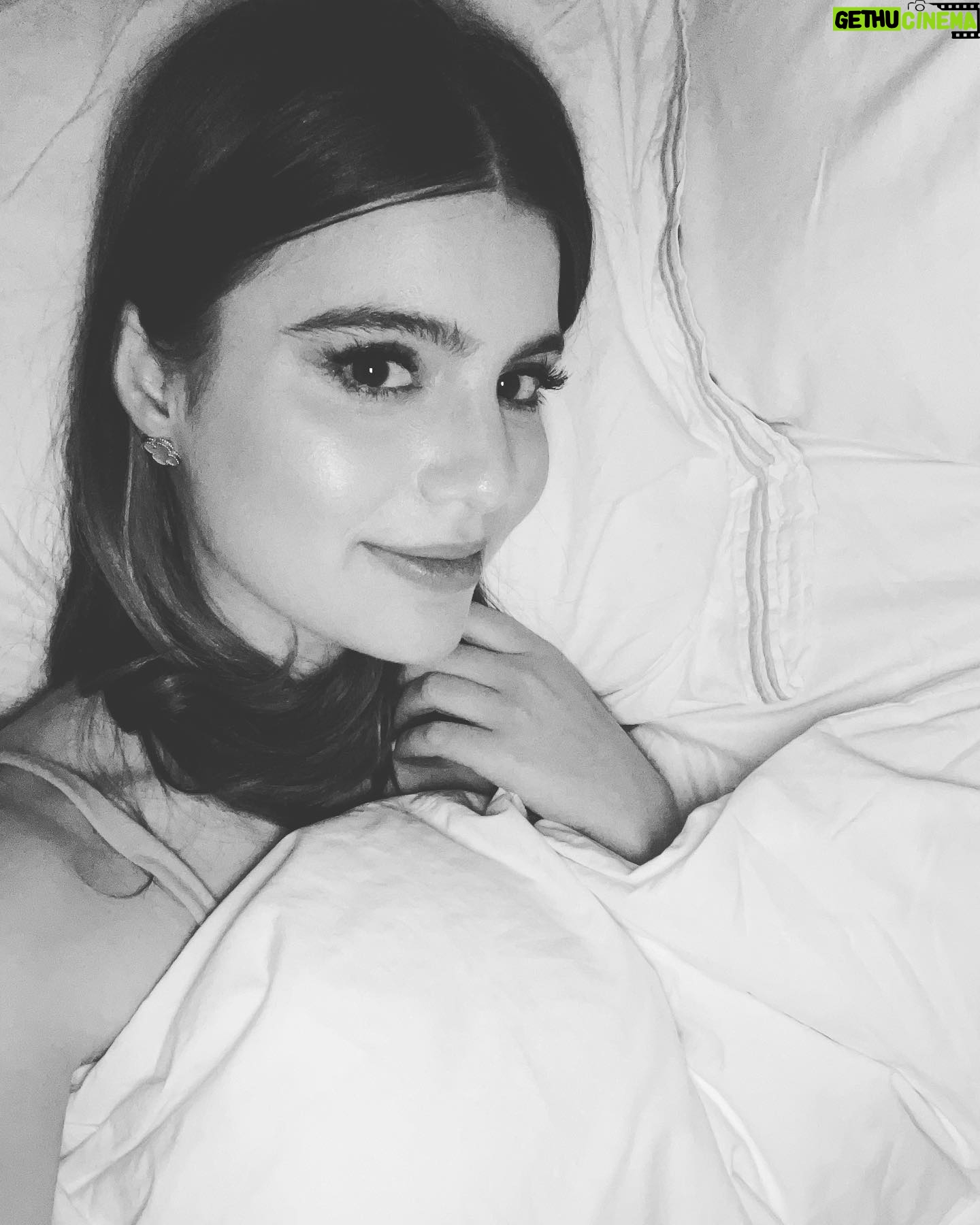 Sami Gayle - 3.6K Likes - Nappy Hour 💤
#twoshowday ❤️