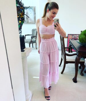 Sami Gayle Instagram - On Fridays, we wear pink, too. 🌸

Sincerely,
Sami