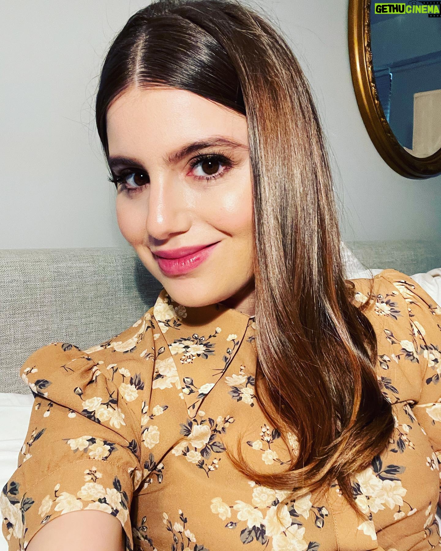 Sami Gayle - 3.7K Likes - Glam Cam
💄: @ashleeglazer
💇♀️: @incraigible_hair