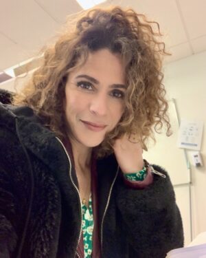Samira Lachhab Instagram - En tournage … petite pause selfie .. 🥰