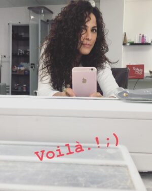 Samira Lachhab Instagram - Le froid arrive à grand pas ..on réchauffe tout! New color🙈