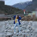Sampurna Lahiri Instagram - Go where you feel most alive 🦋 . #nature #beauty #mountains #river #freshair #feelgood #goodvibes #mood #freedom #positivevibes #love