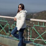 Sampurna Lahiri Instagram - Life is brighter when you focus on the good.. 🏔☀️ . #majormissing #traveldiaries #vacation #sunshine #mountains #nature #positivity #goodvibes #naturelovers #greenery