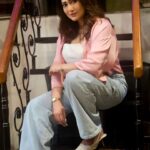 Sampurna Lahiri Instagram – Focus on the step in front of you, not the whole staircase..
.
.
#monday #mood #casual #denim #fashion #style #love #randomclick #fun