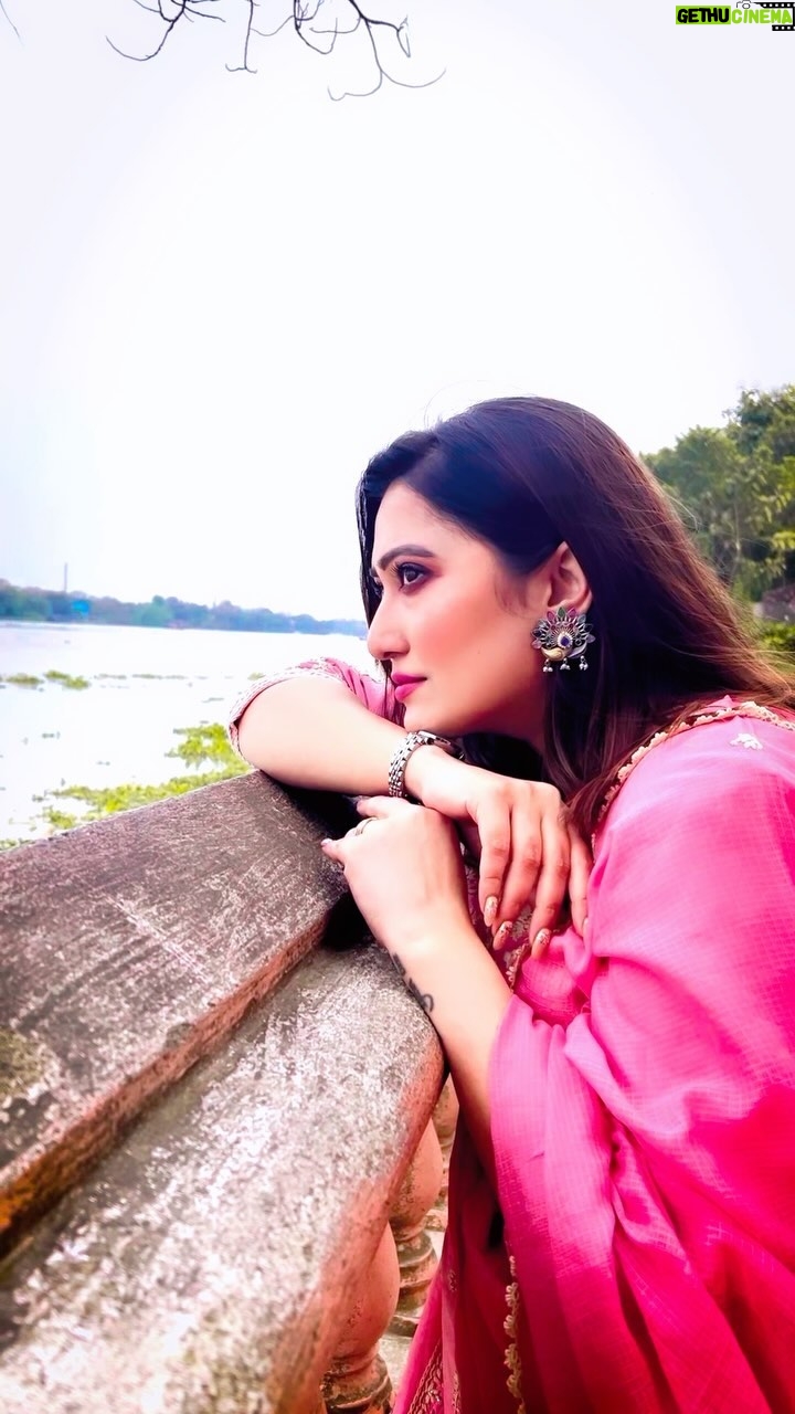 Sampurna Lahiri Instagram - Bhalobasar morshum 💞 . . #love #feelings #magic #life #soul #mood #memories #feelgood