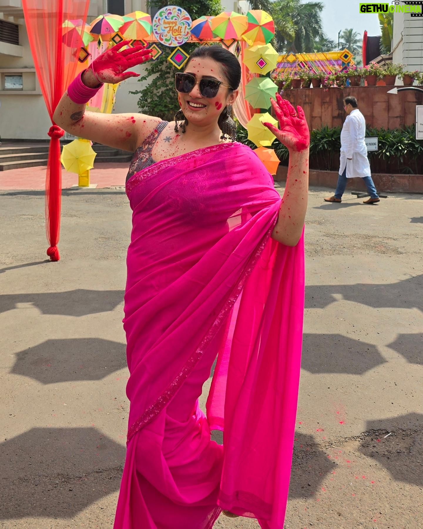 Sampurna Lahiri Instagram - Happy Holi โค๏ธ๐๐๐งก๐๐ . . #holi #colours #colourful #festival #love #positivity #goodvibes #fun #laugh #happiness #joy