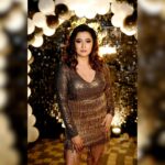 Sampurna Lahiri Instagram - Judge me when you are perfect ✨💫 . 💄 - @sahababusona 💇🏻‍♀️ - @ginni_love21 👗 - @subrata4462 📸 - @neelmajumder007 . #glam #glitter #birthday #latepost #night #fashion #style #party #goodvibes #attitude #happiness #beauty #gold #positivity #love