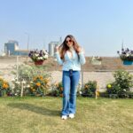 Sampurna Lahiri Instagram - Life is a series of thousands of tiny Miracles 💫 . . #life #love #winter #sunshine #light #freshair #positivevibes #feelgood #nature #bliss