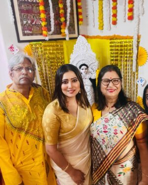 Sampurna Lahiri Instagram - আমাদের সরস্বতী পুজো। ❤️❤️❤️
.
#goddess #festival #indian #bengali #emotion #culture #wisdom #education #art #blessings #saraswati