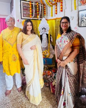 Sampurna Lahiri Instagram - আমাদের সরস্বতী পুজো। ❤️❤️❤️
.
#goddess #festival #indian #bengali #emotion #culture #wisdom #education #art #blessings #saraswati