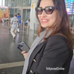 Sampurna Lahiri Instagram – We spotted @sampurnalahiri while returning to kolkata from himachal.
#AirportLook