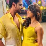 Samridhi Shukla Instagram - Holi ke Rangon ke sath ek nahi shuruvaat 💛 #yehrishtakyakehlatahai @starplus @rajan.shahi.543 @romeshkalra @triven.singh @rishimandial @nishabedii