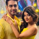 Samridhi Shukla Instagram - Holi ke Rangon ke sath ek nahi shuruvaat 💛 #yehrishtakyakehlatahai @starplus @rajan.shahi.543 @romeshkalra @triven.singh @rishimandial @nishabedii