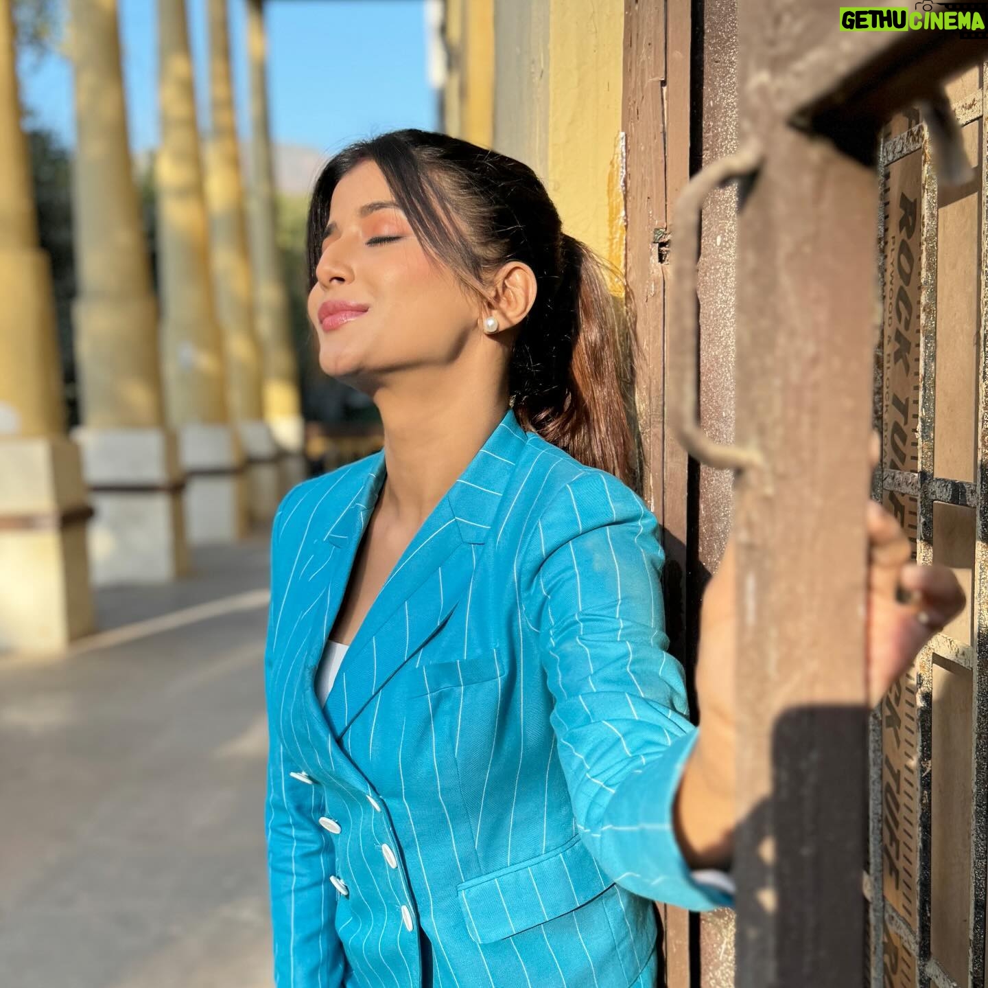 Samridhi Shukla Instagram - Hoping my smile takes away all your blues 🦋