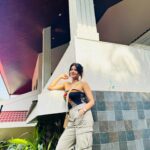 Samridhi Shukla Instagram - Cute nooks and corners at Casa Ember @stayvista_official Use coupon SAMRIDHII10 for a discount on your next stay ❤️