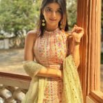 Samridhi Shukla Instagram - Baby face baddie attitude 🤓🐣💛🔥